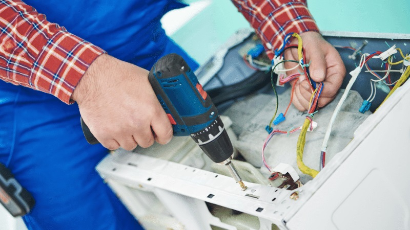 Gölbaşı Amana Amana çamaşır makinesi kart tamiri – Su almama arızası orijinal parça ile giderildi. - Teknik servis örneği